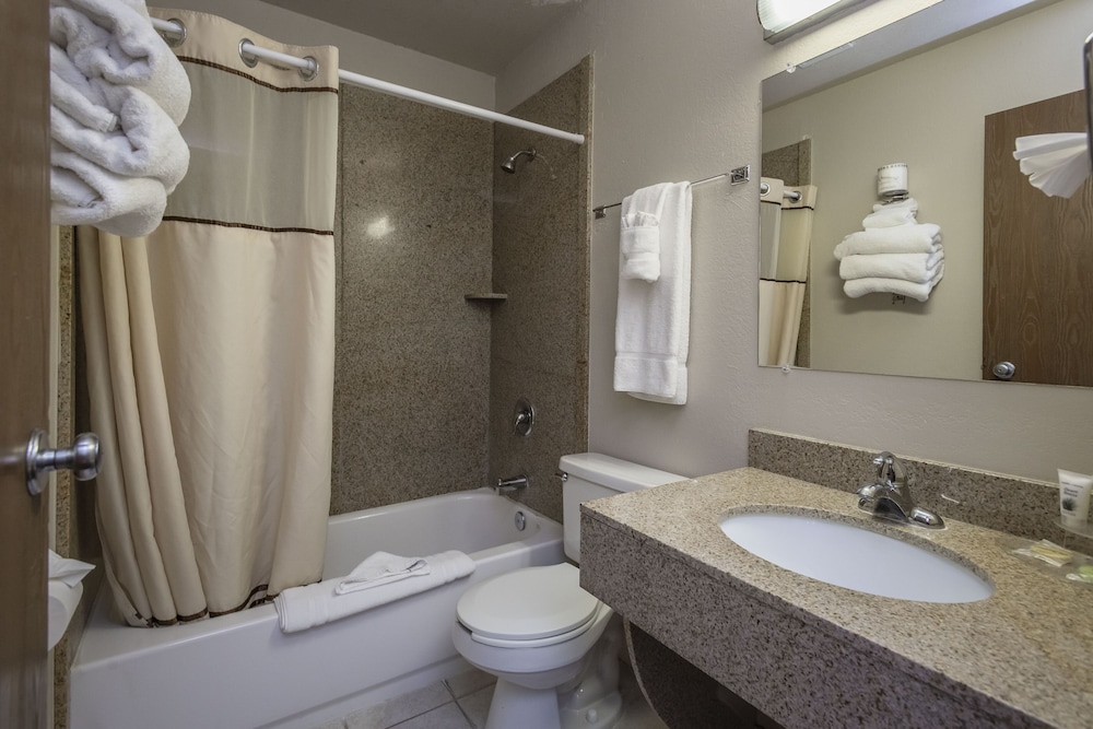 The Inn at Truckee 40/41