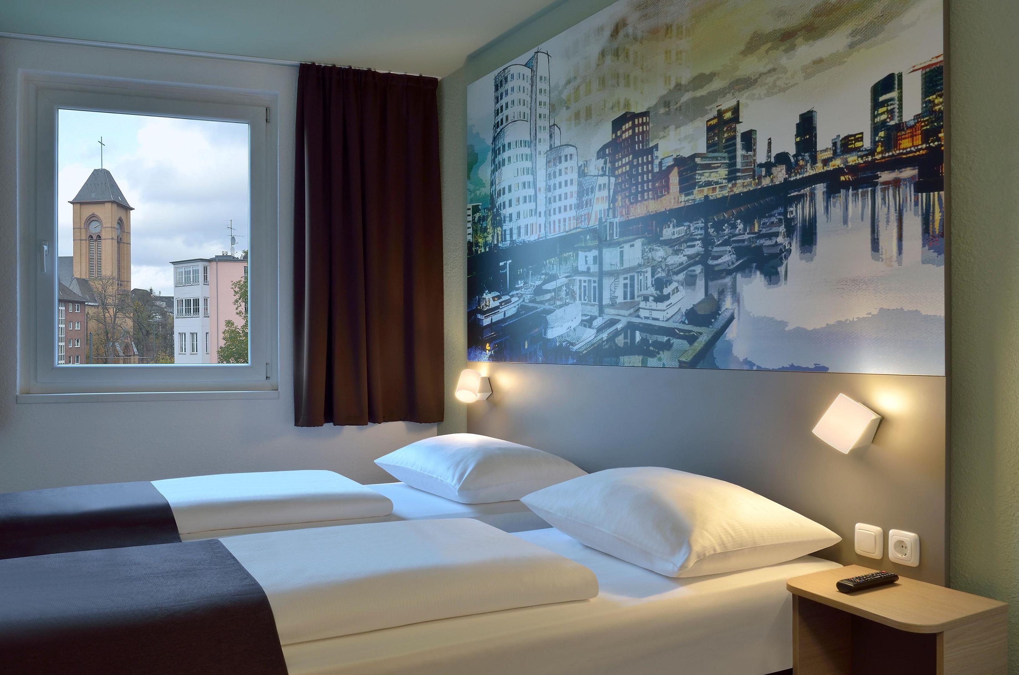 Room, Single, Double Bed