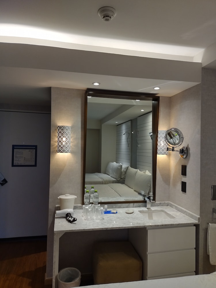 BelAir Business a Wyndham Garden Hotel 24/46