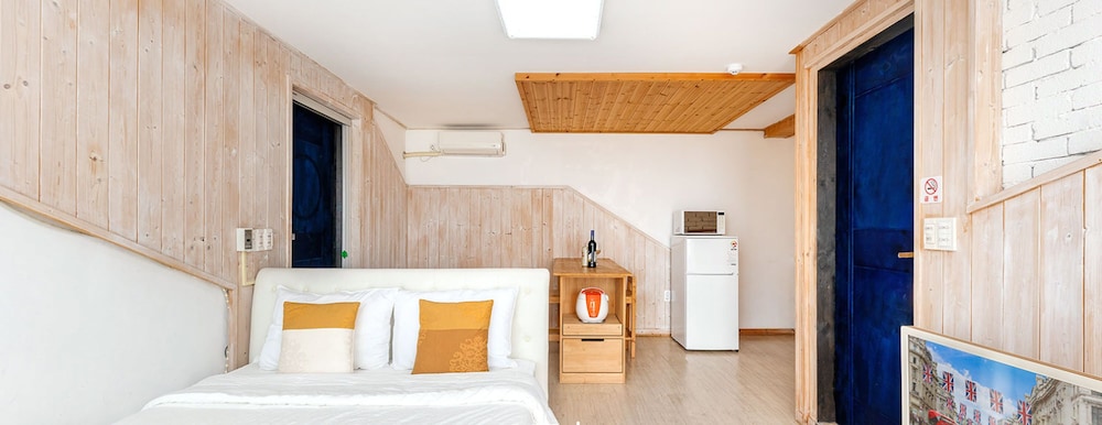 Namhae Santorini N Pension 11/50