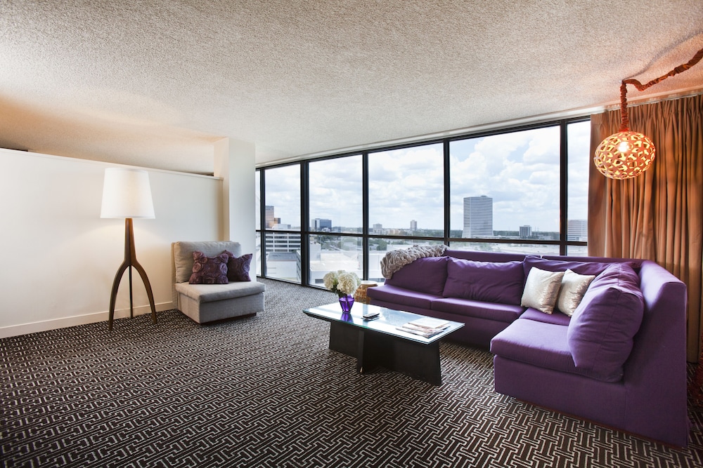 Hotel Derek Houston Galleria 52/83