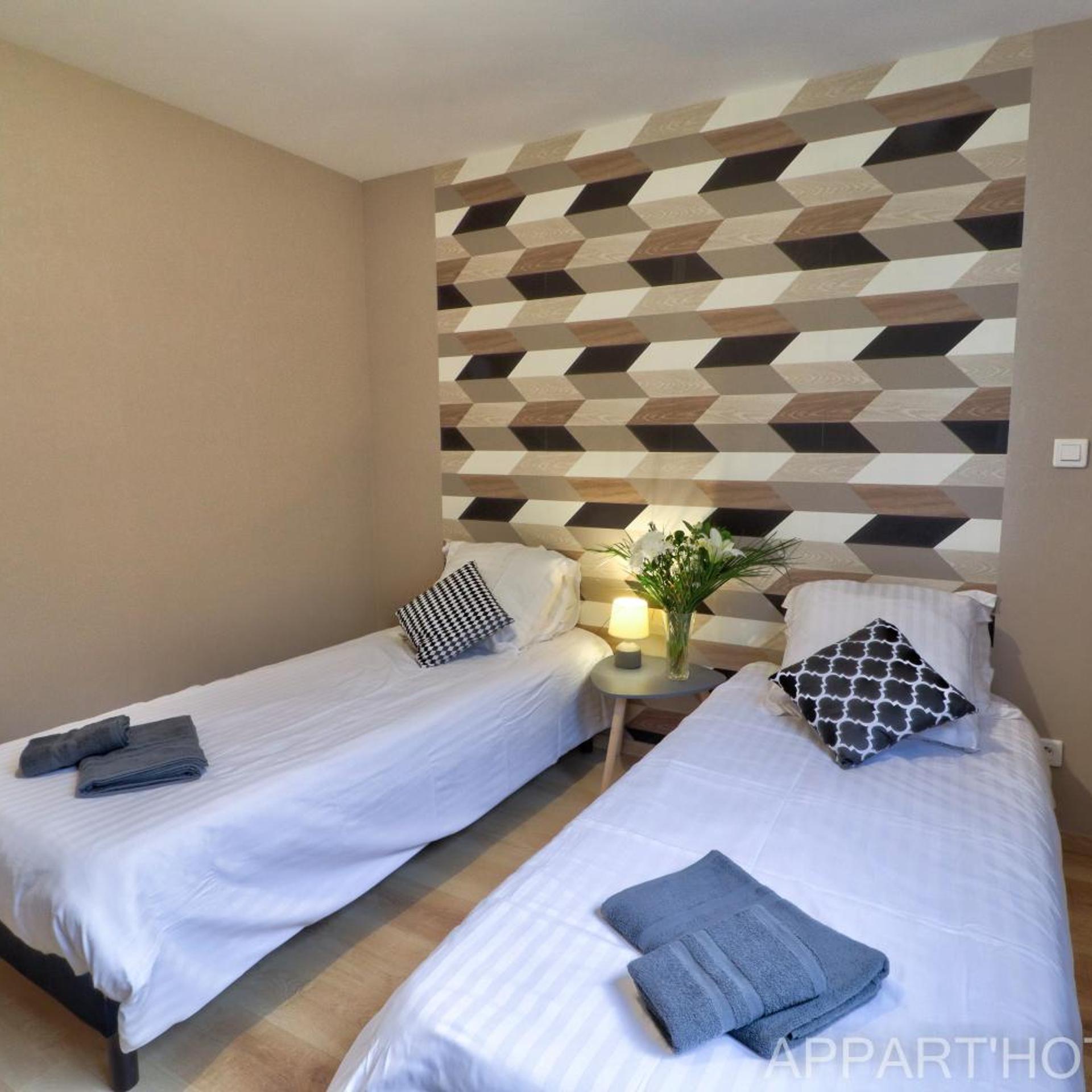 Appart hotel Cholet Carteron 16/50