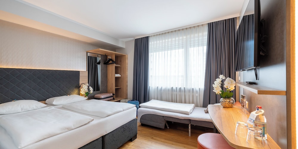 PLAZA INN Rieker Stuttgart Hauptbahnhof 22/65