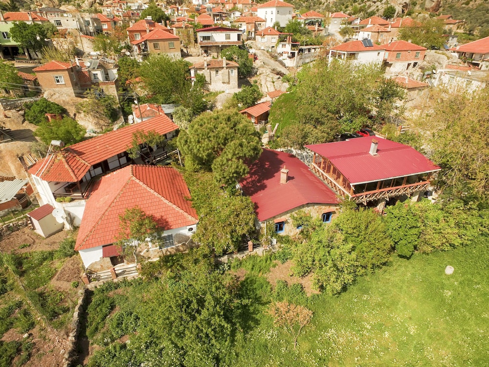 Agora Pansiyon 26/50