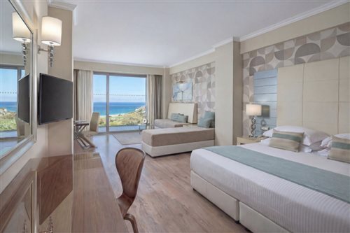 Deluxe, Triple, Lateral Side Sea View
