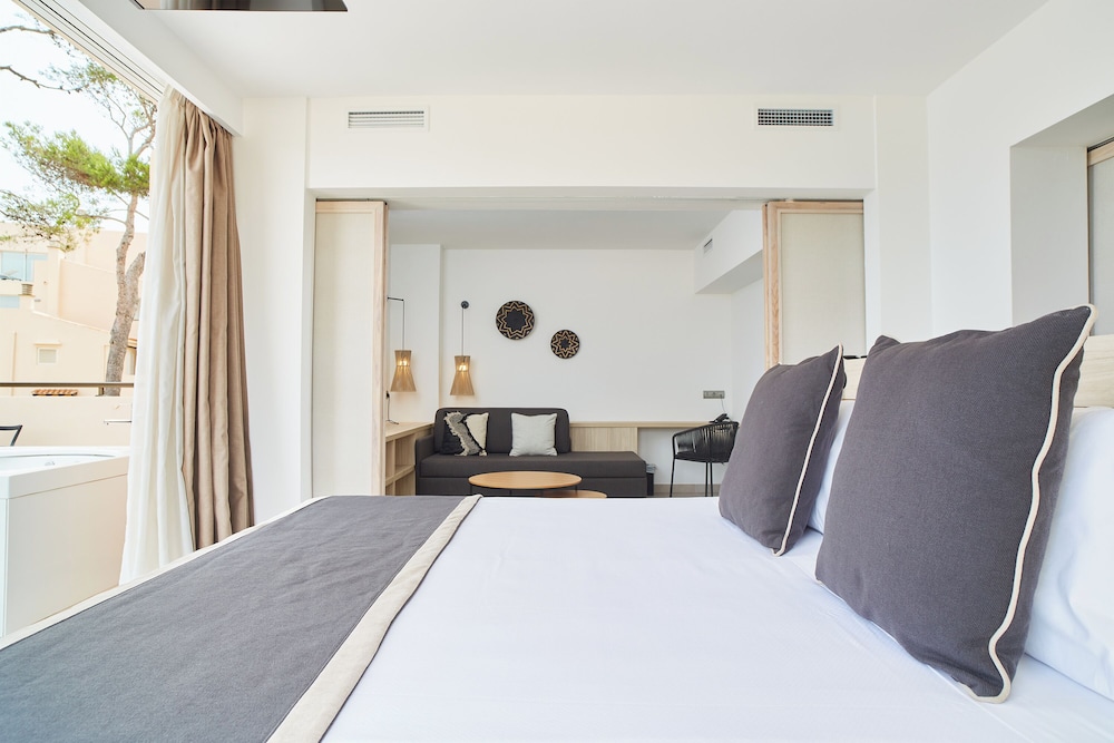 Collection, Junior Suite, Twin Beds, Sofa