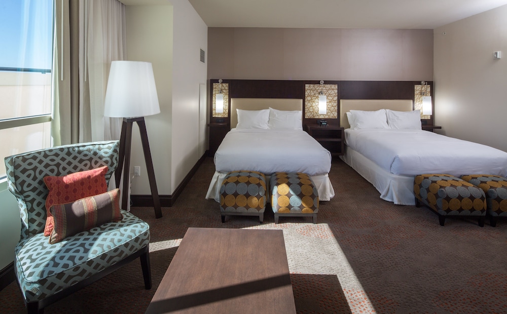 HILTON DALLAS/PLANO GRANITE PARK 32/88