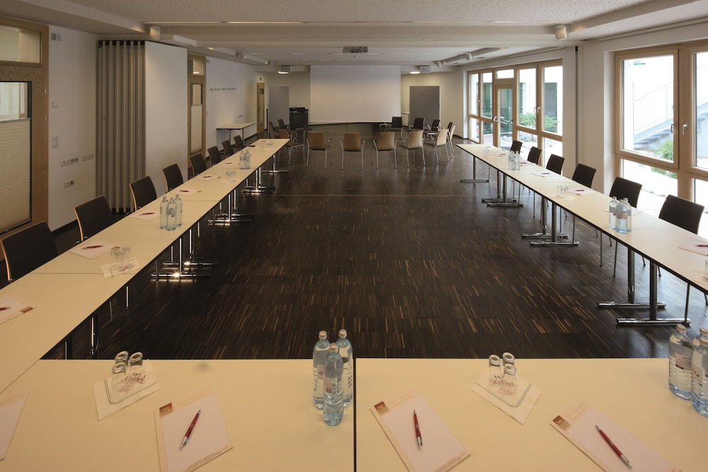 HOTEL WALDHOF 41/50