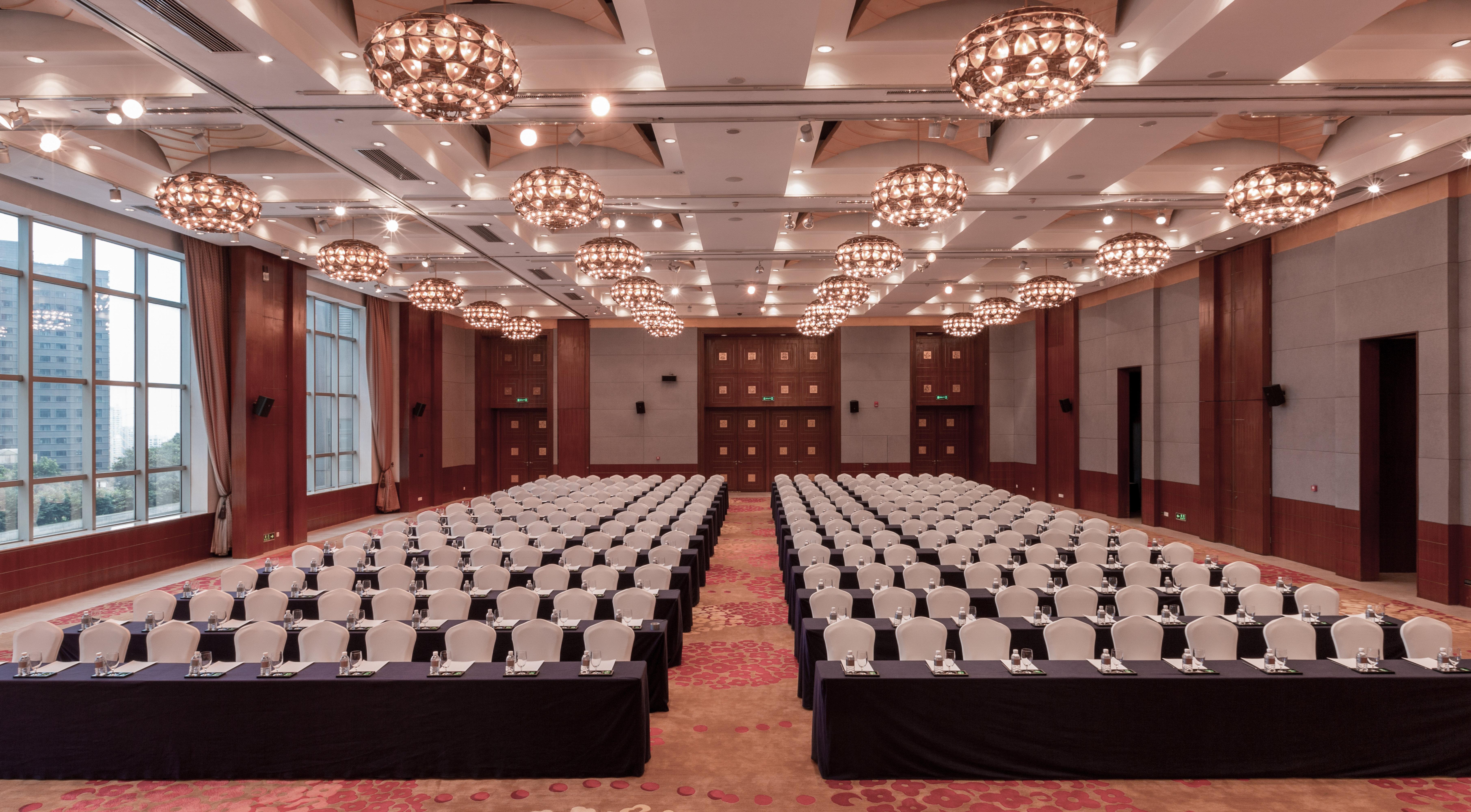 Dekin Hotel Chongqing Jiefangbei 27/38