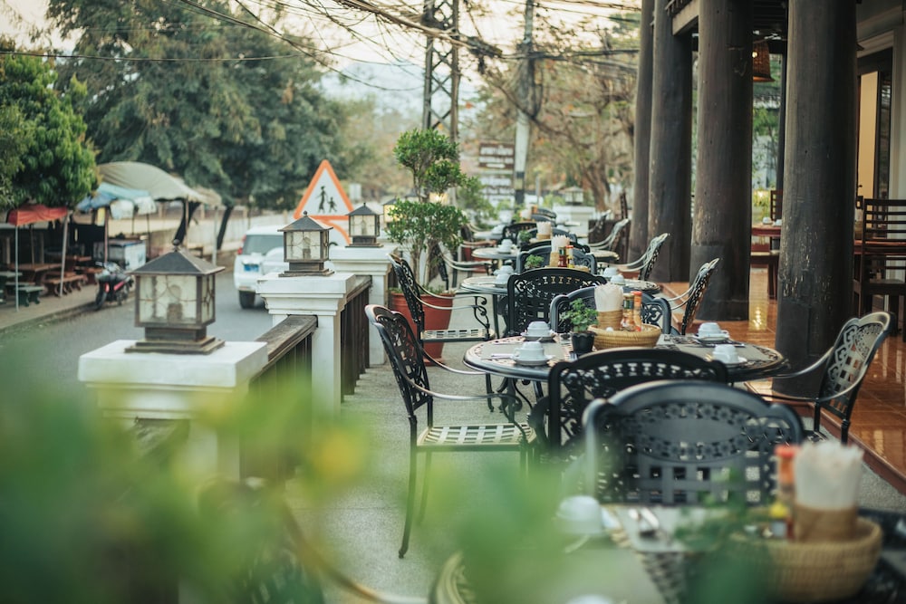 Treasure Hotel Laos 38/49