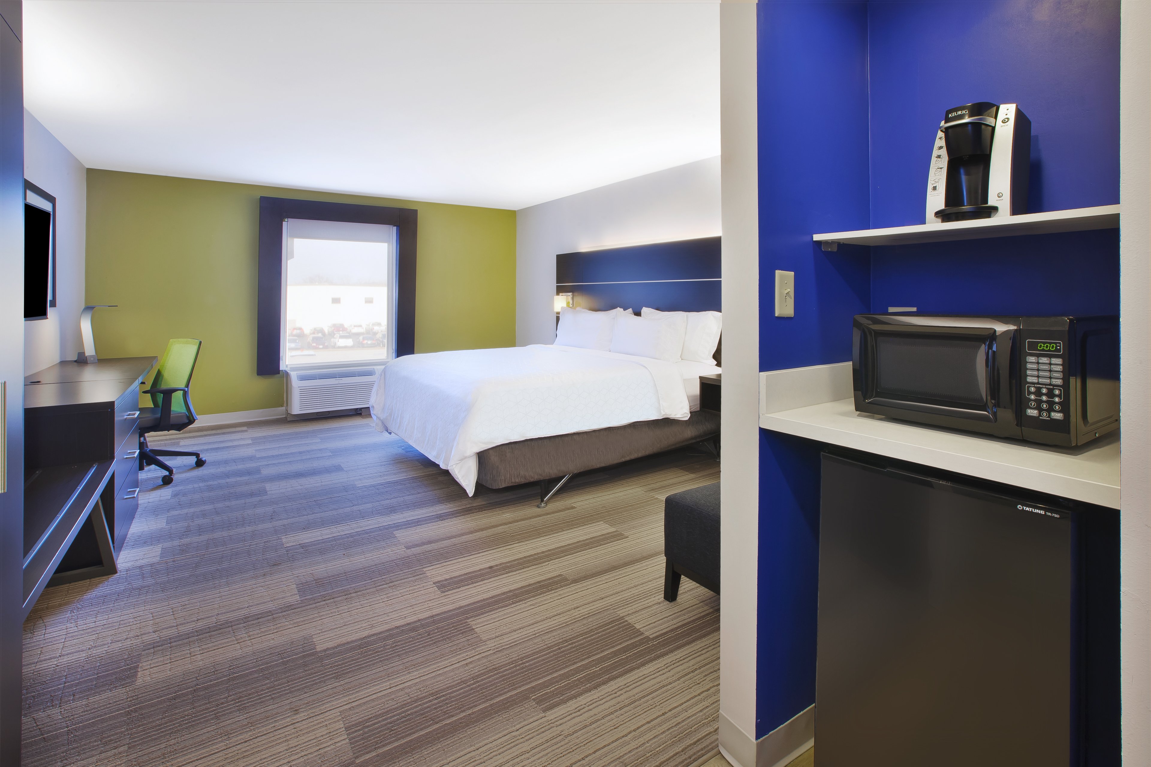 Leisure, King Bed