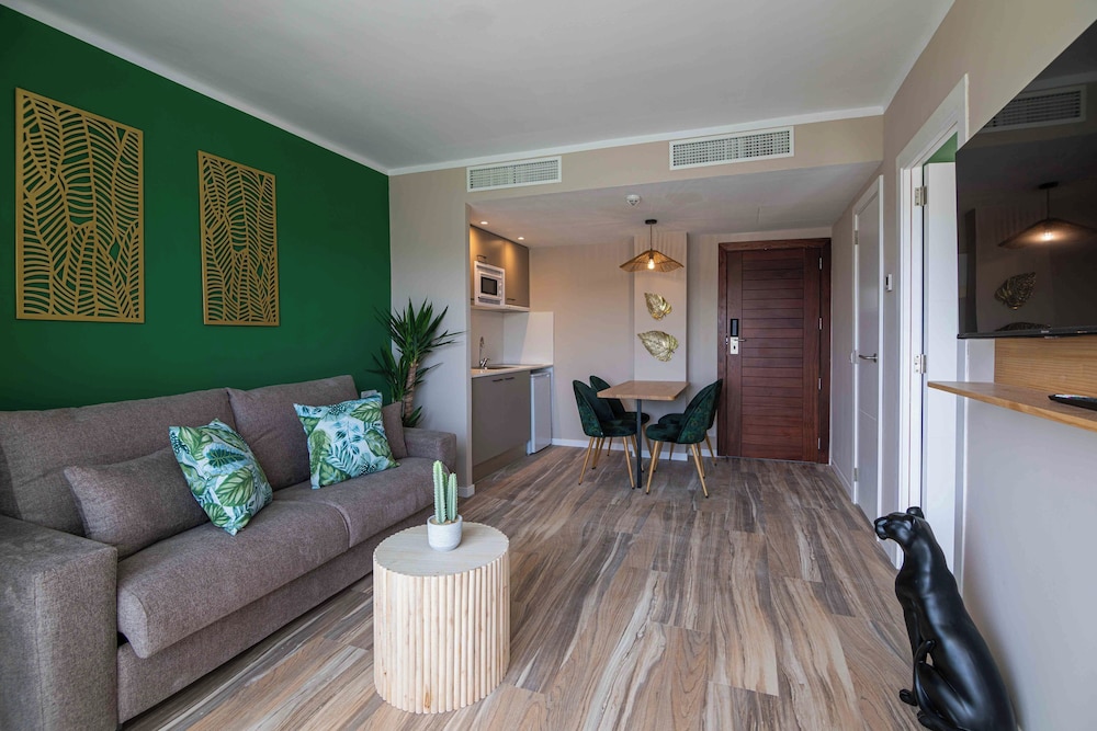 Marsenses Natura Olea Hotel 35/62