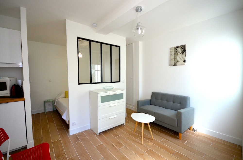 RESIDENCE AURMAT 45/69