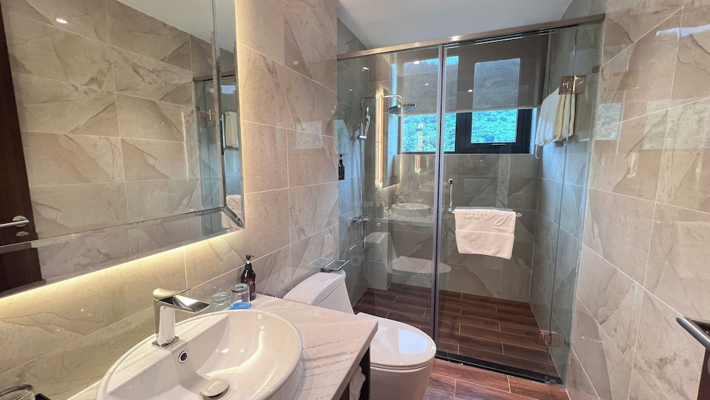Oyster Bay Hotel Vung Tau 47/48