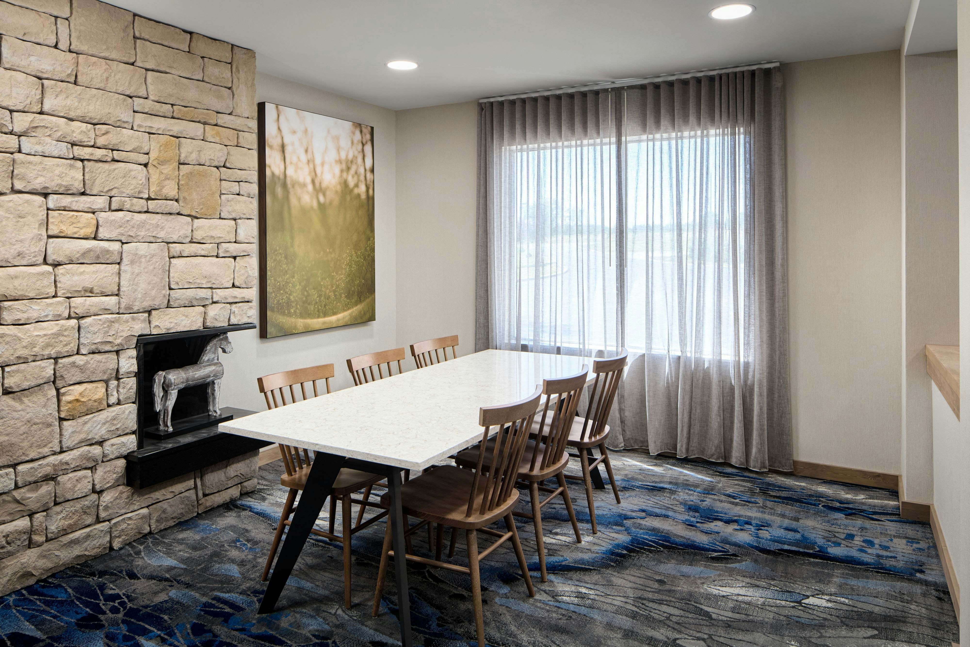 Fairfield Inn Suites By Marriott Cleveland Avon 21/22