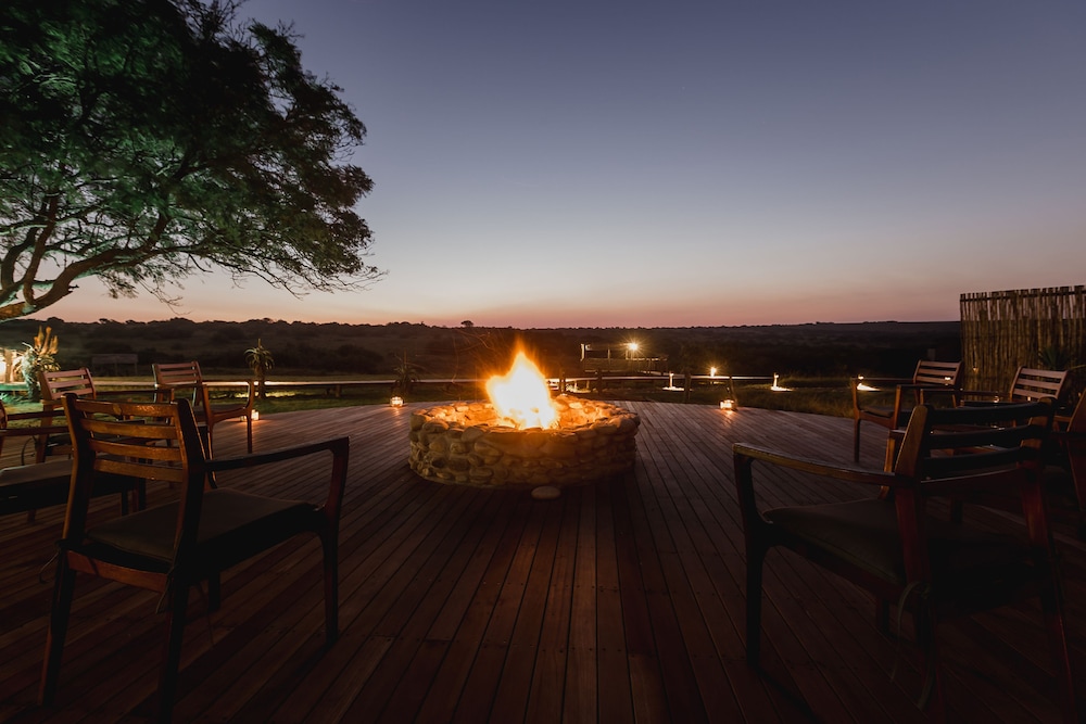 Hlosi Game Lodge 65/73