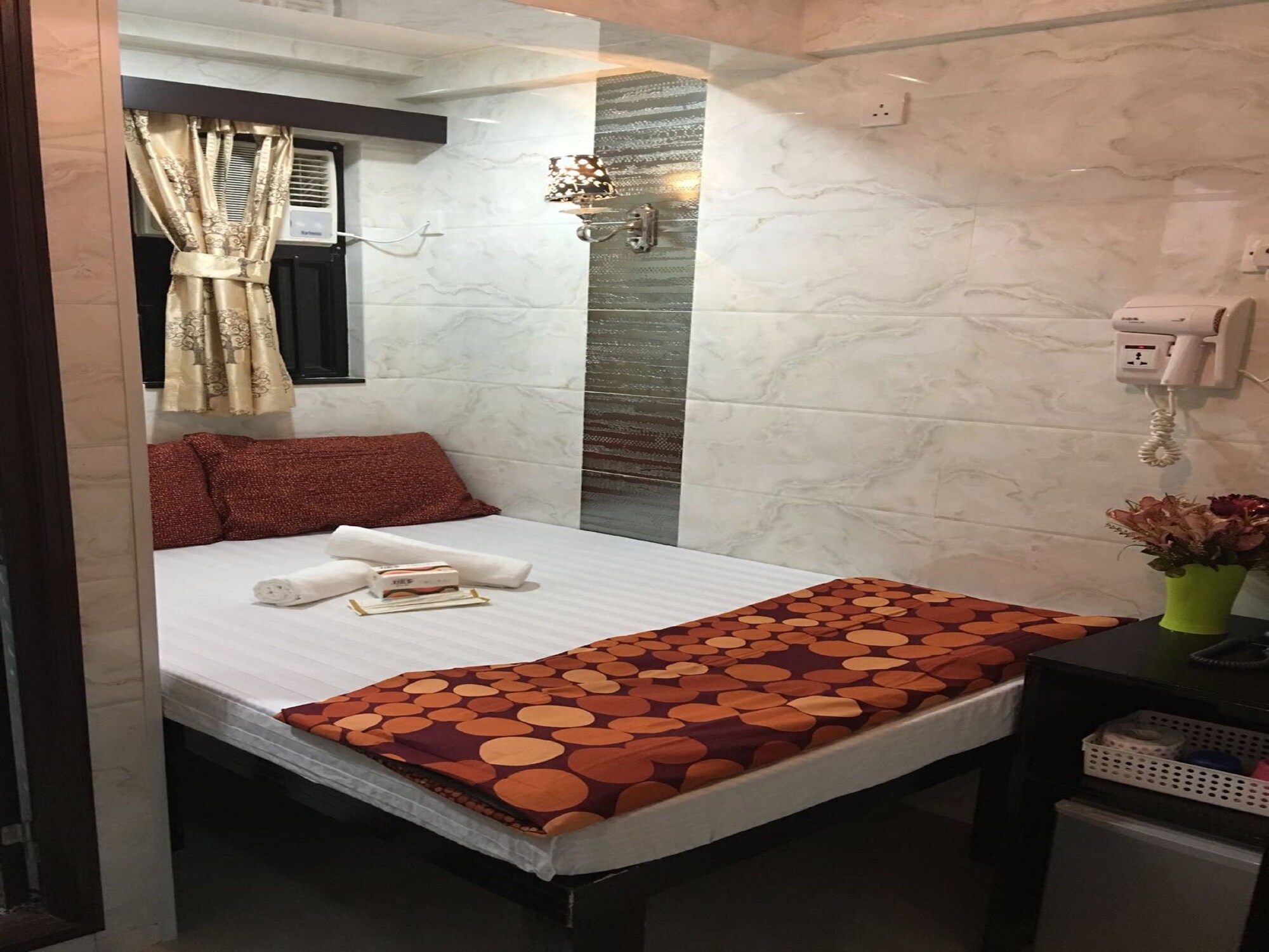 STANDARD, DOUBLE BED