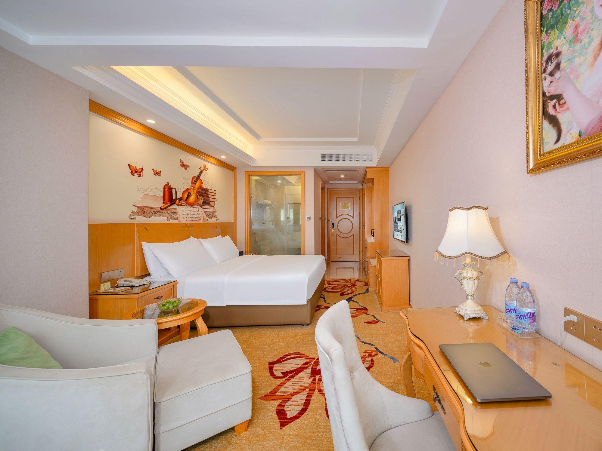Vienna Hotel (Dongguan Dongkeng Wenge) 21/37