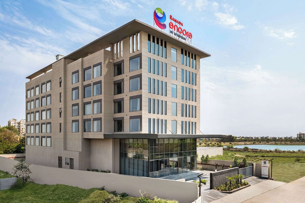 Ramada Encore by Wyndham Indore Nipania 2/44
