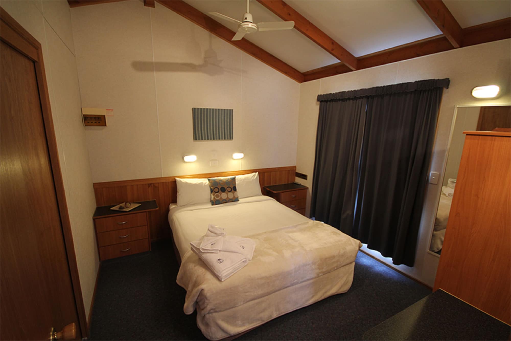 فيلا فاخرة بسريرين كوين بغرفتي نوم، METUNG HOLIDAY VILLAS 3/9