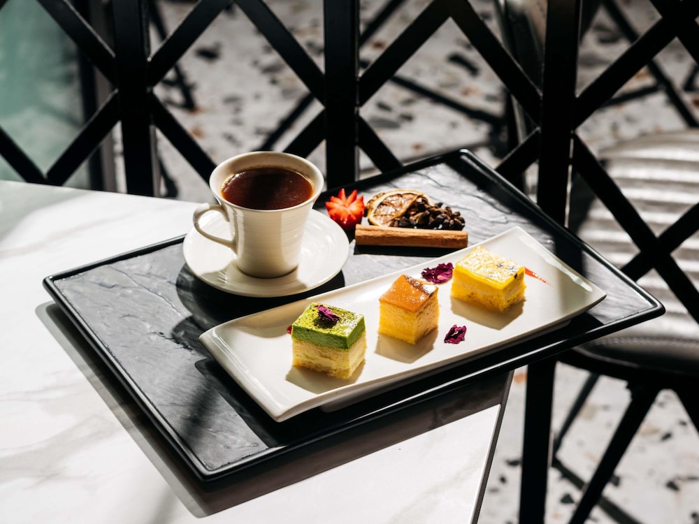 Mercure Singapore Tyrwhitt 57/78