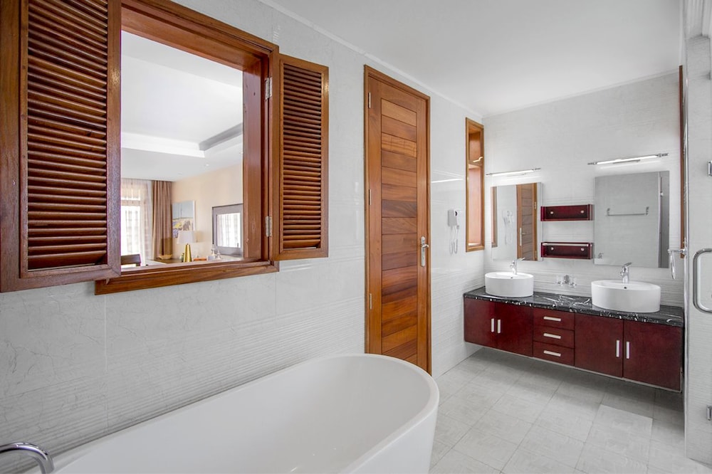 Maiyan Resort 54/58