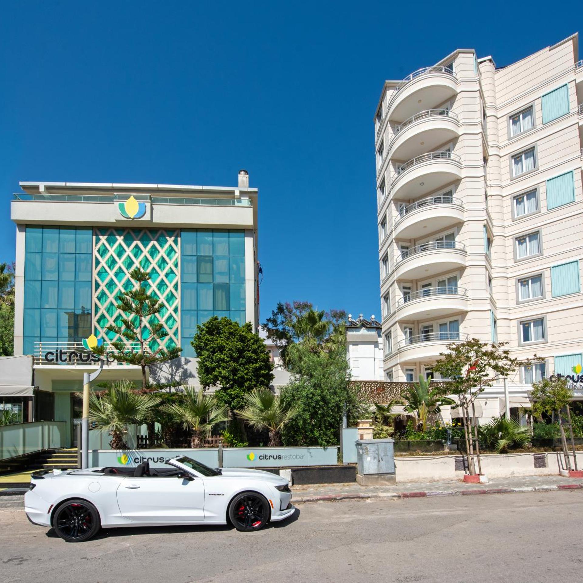 Theluna Suite Hotel 37/50