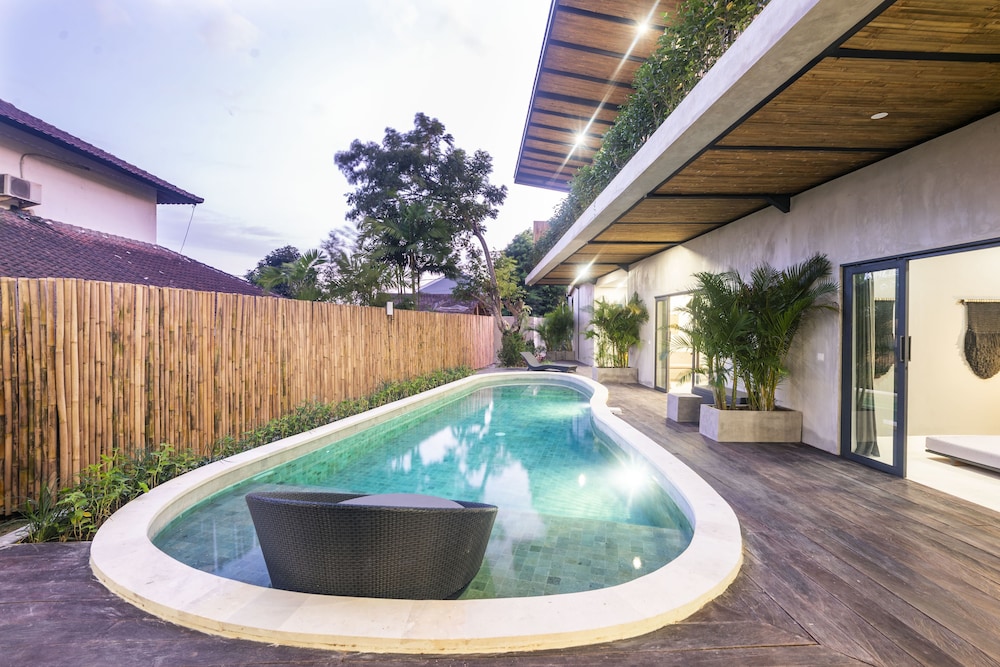 Canggu Dream Studios and Villas 44/48