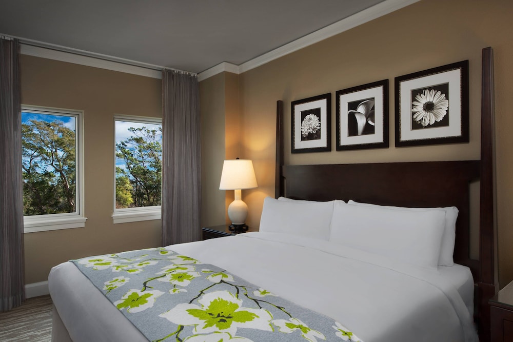 2 BEDROOMS, VILLA, GARDEN VIEW, BALCONY, KITCHEN