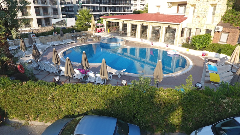 Greenpark Apartments 46/49