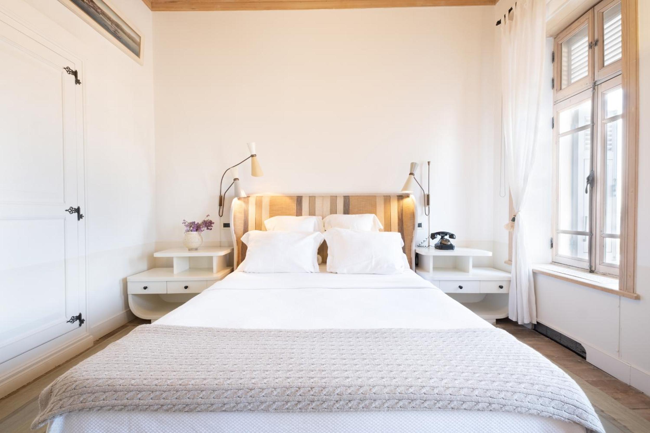 Suite, Sea View