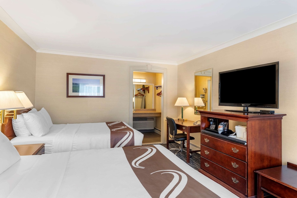Quality Inn & Suites Garden Of The Gulf 23/46