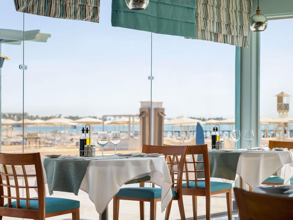 Movenpick Waterpark Resort and Spa Soma Bay 60/83