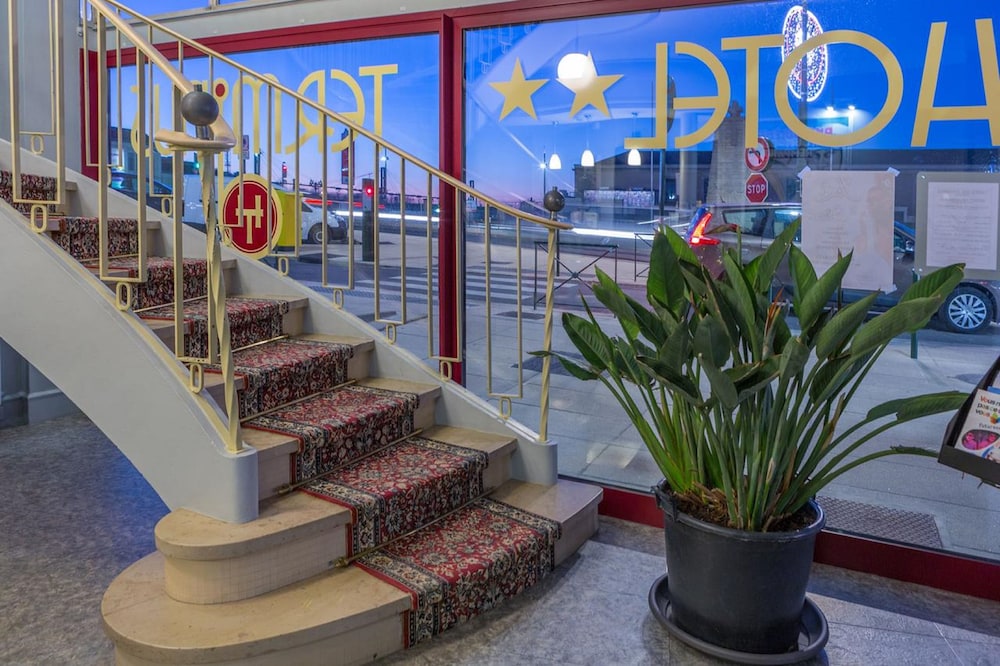 Brit Hotel Terminus 46/65