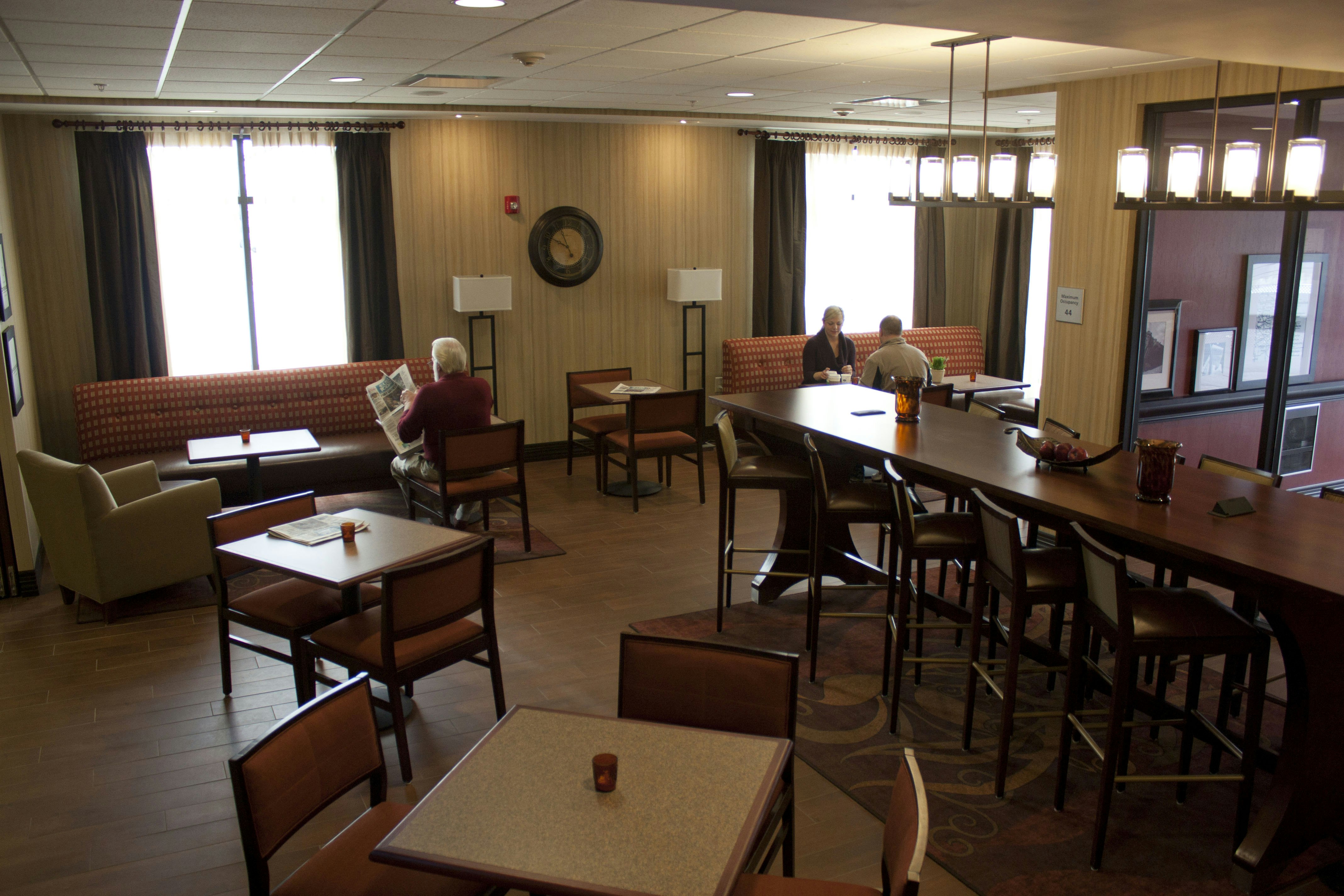 Hampton Inn Burlington, WI 31/58