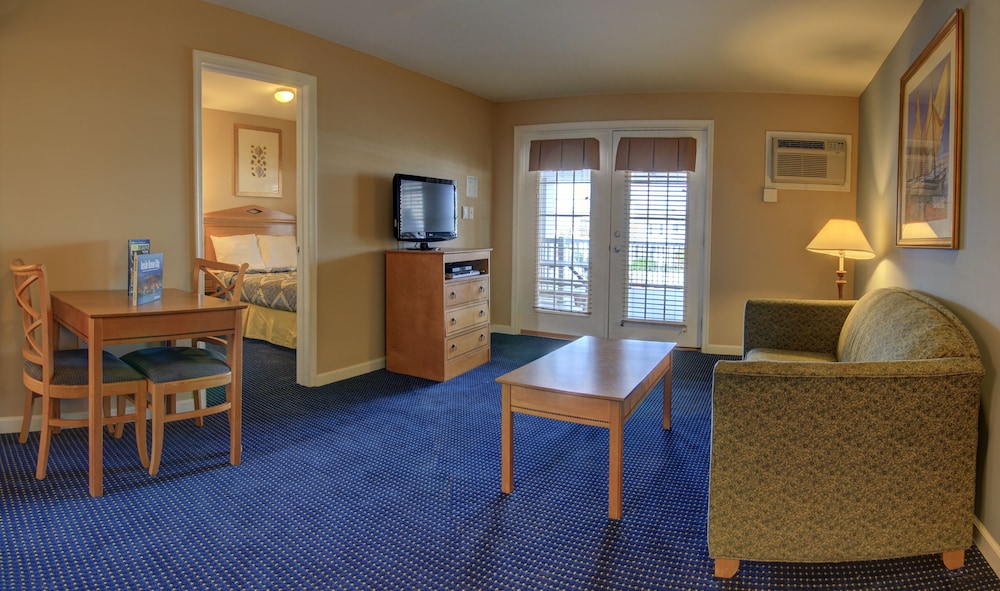 Ambassador Inn 11/23