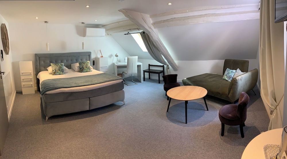 Au Cheval Blanc Hôtel Et Restaurant 32/49
