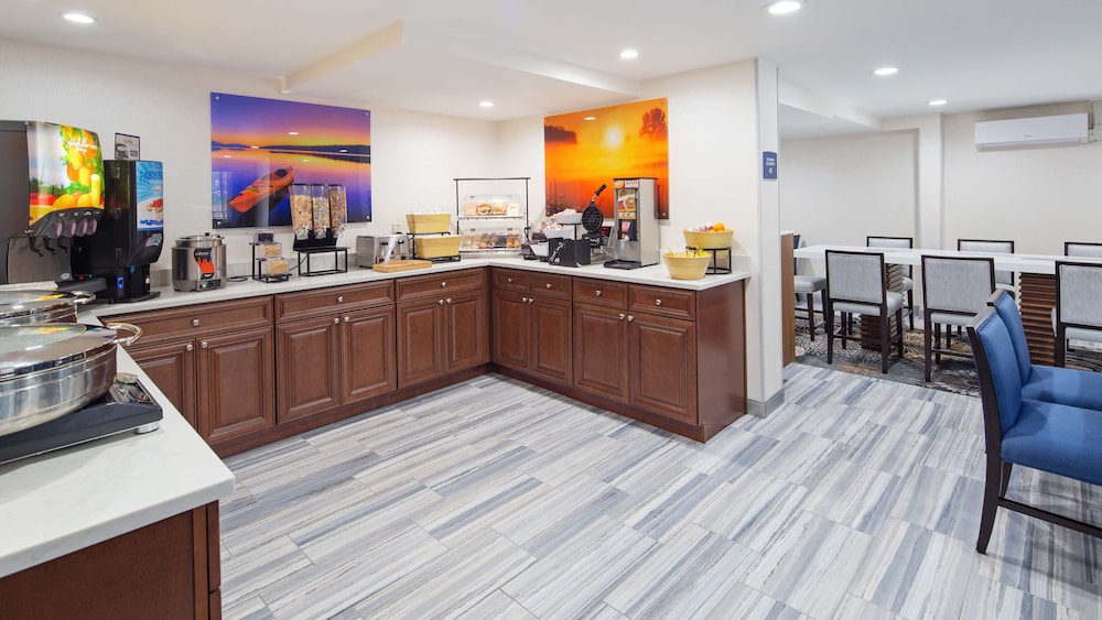 Best Western Atlanta-Marietta Ballpark Hotel 10/34
