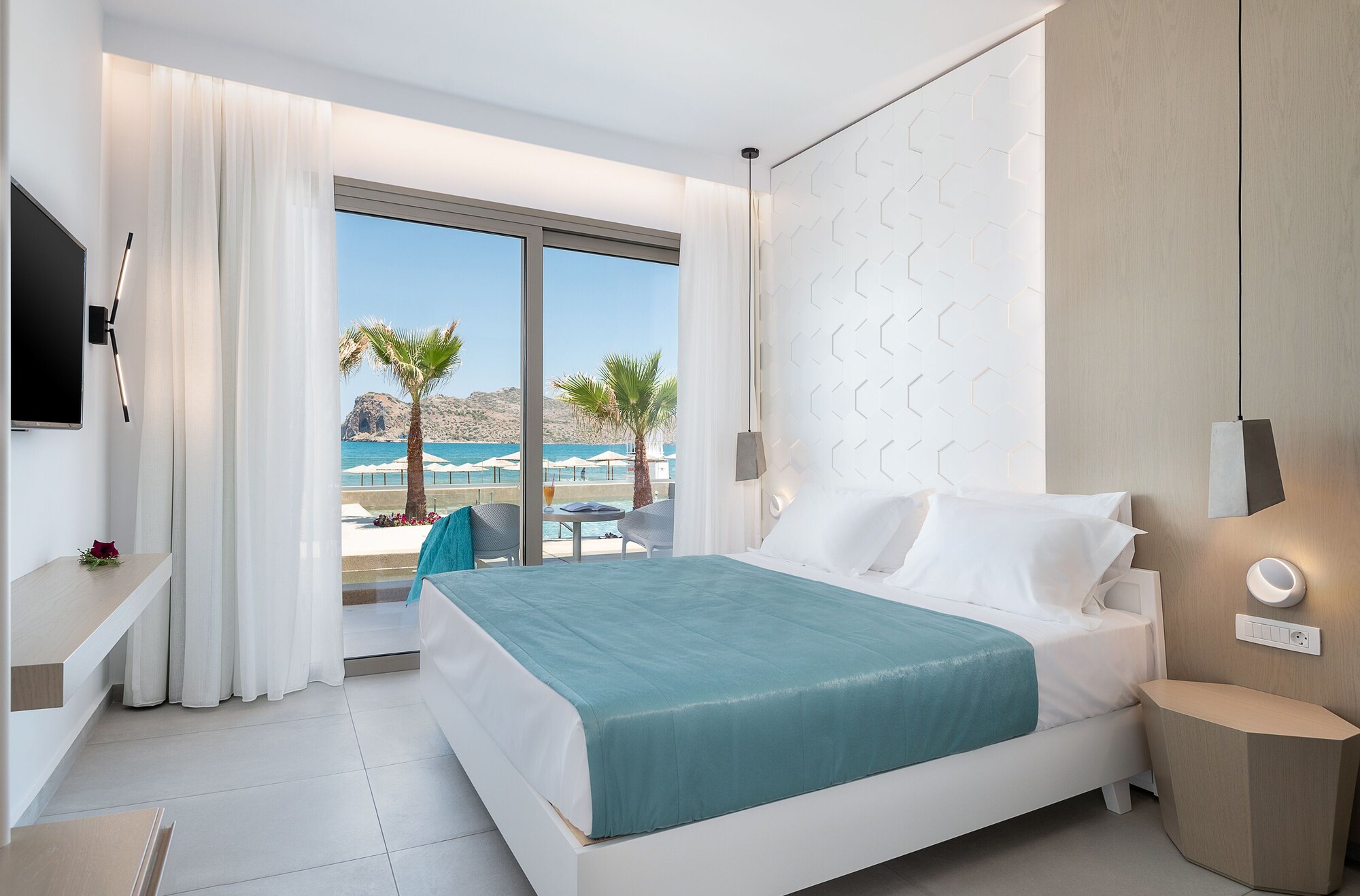 1 Bedroom, Design, Studio, Suite, Queen Bed, Sea View, Plunge Pool