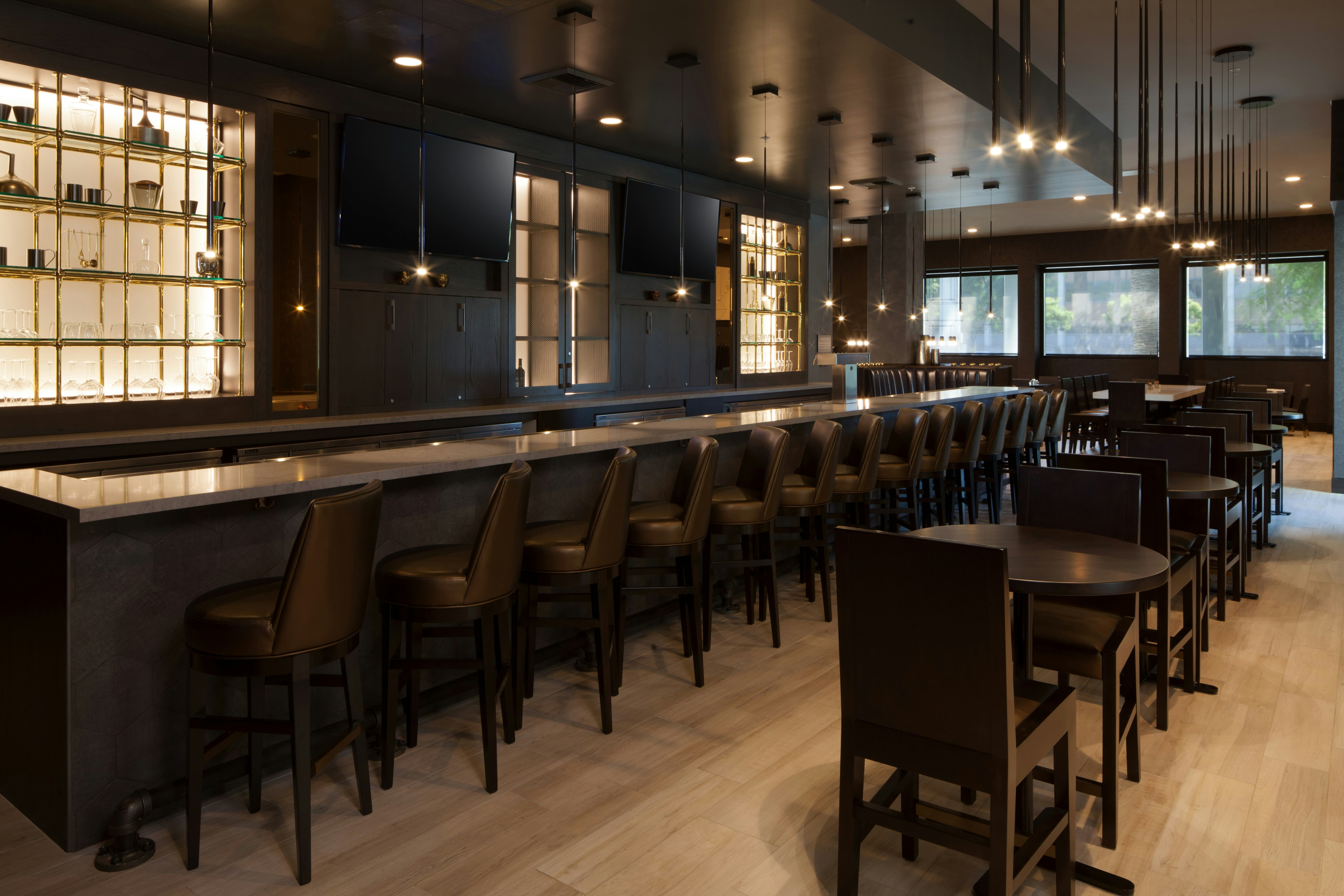 H Hotel Los Angeles, Curio Collection by Hilton 31/59