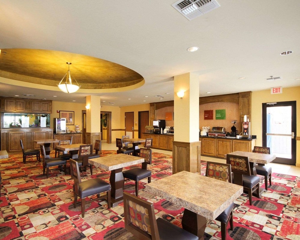 Comfort Inn & Suites Donna Near I-2 38/44