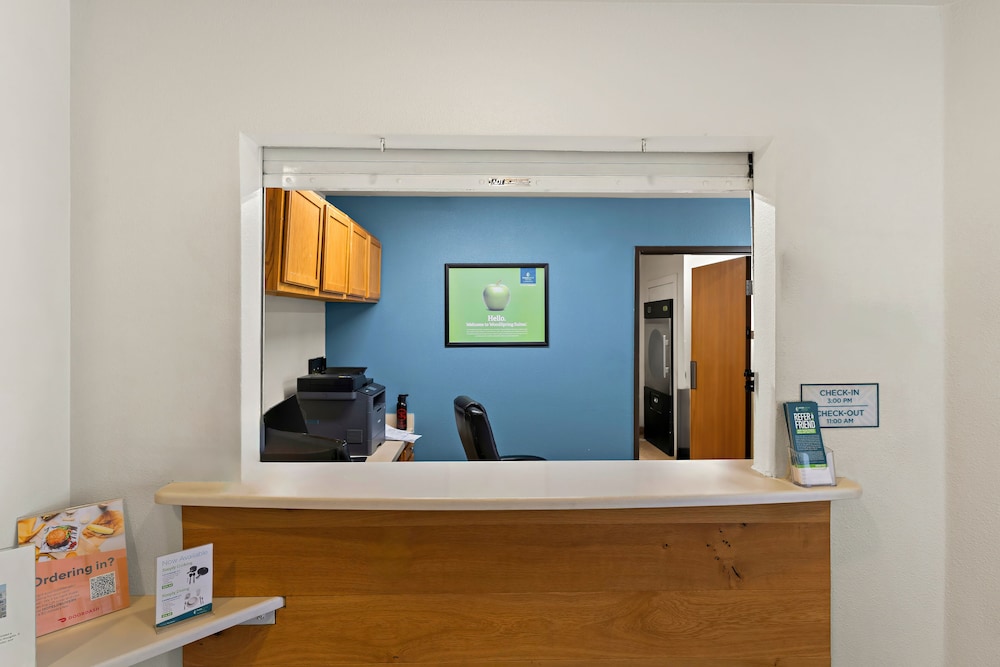 WoodSpring Suites El Paso I-10 Southeast 7/27