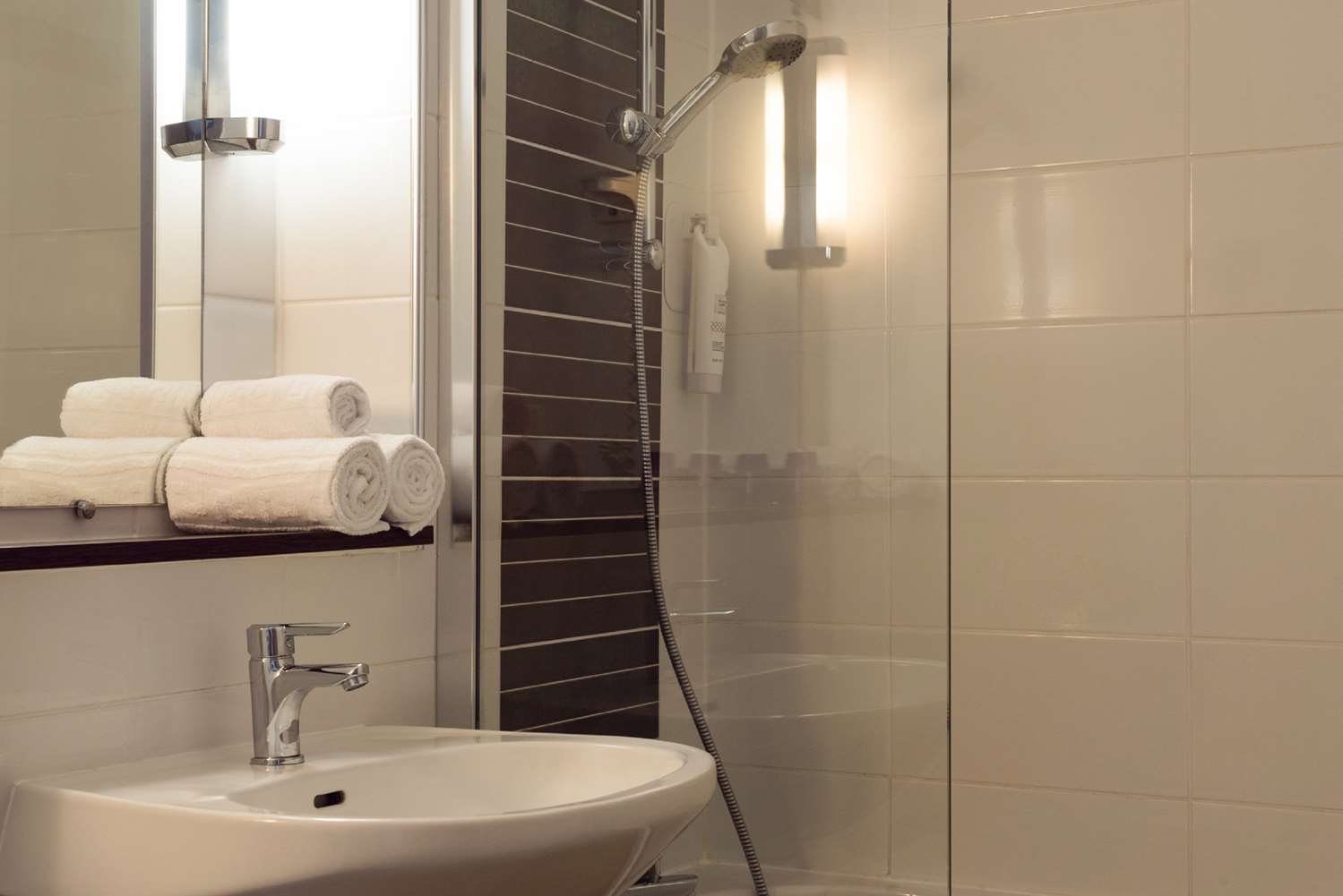 Sure Hotel by Best Western Biarritz Aeroport 23/23
