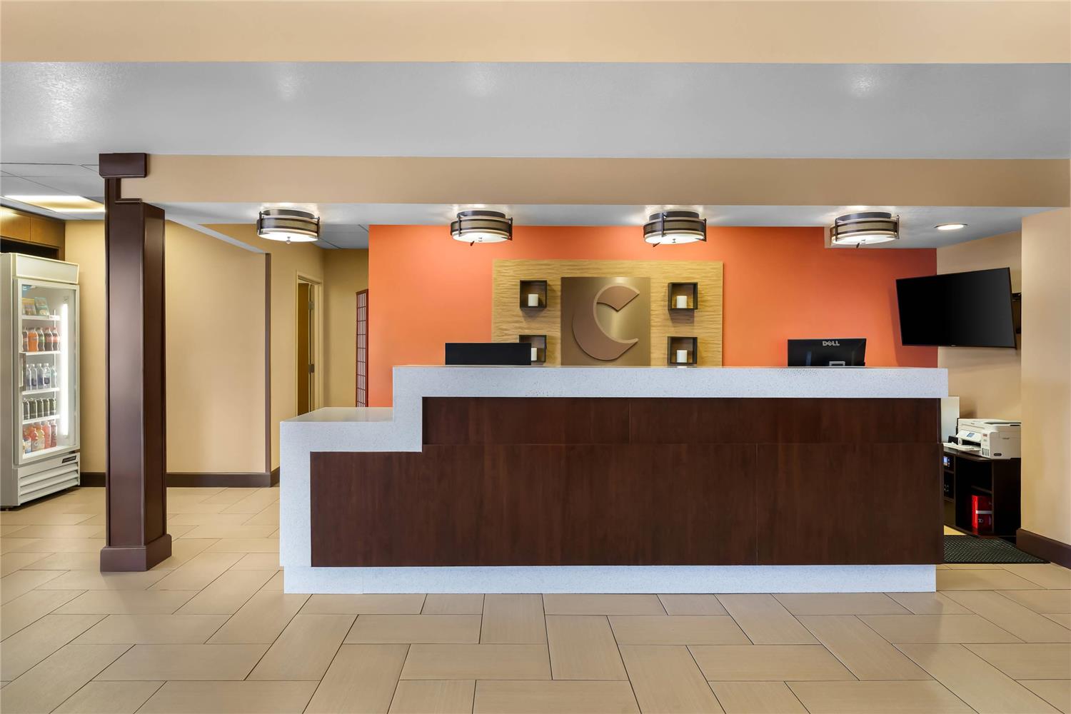 Comfort Suites Clovis - Fresno 7/23