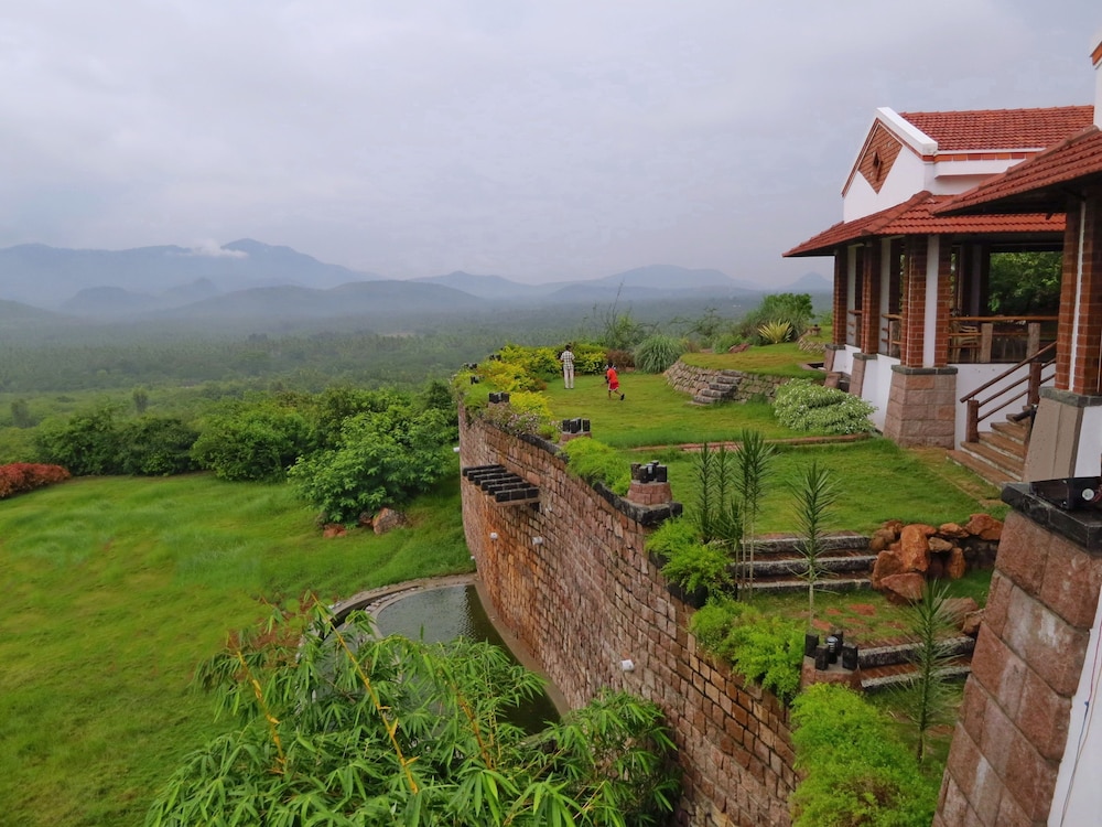 KADAMBAVANAM ETHNIC RESORT 29/42