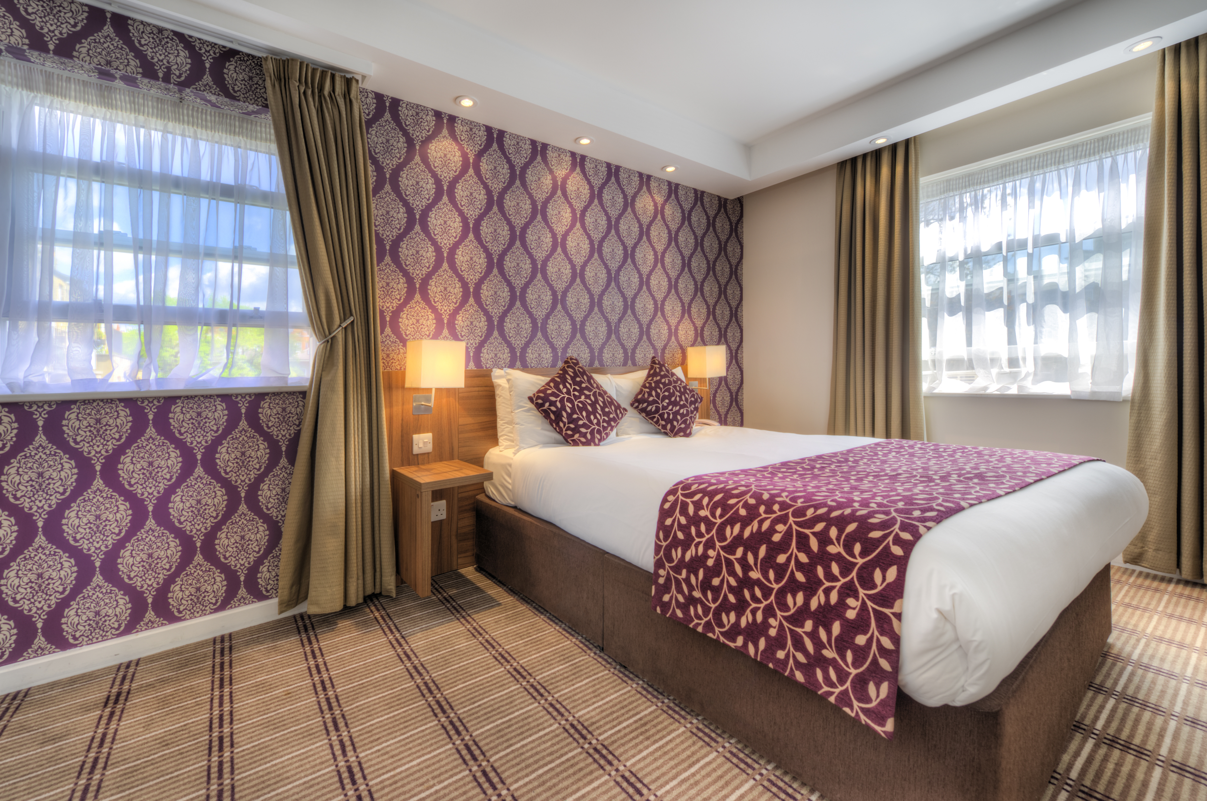 City Continental Kensington 24/47