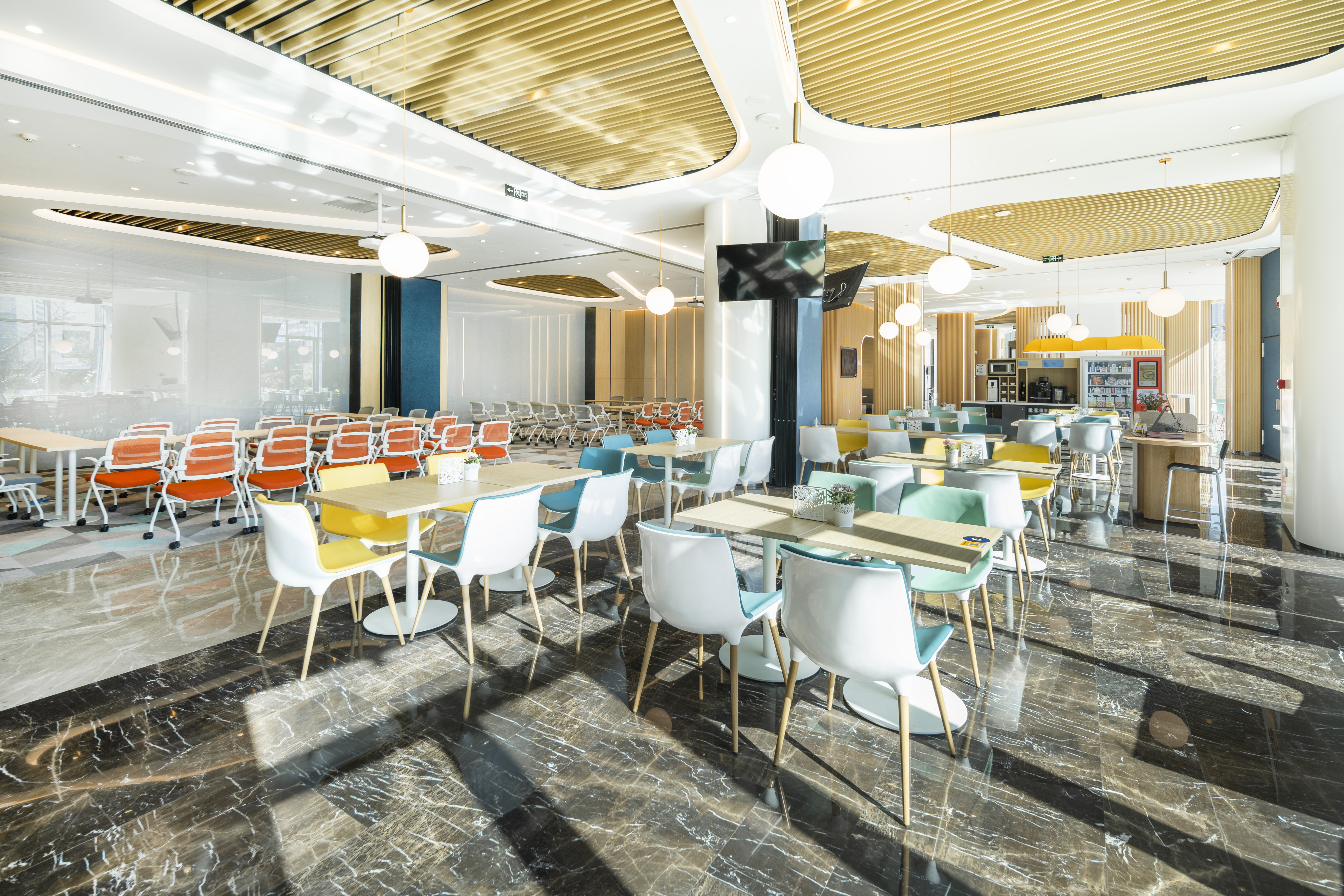 Holiday Inn Express Shanghai Pudong Zhangjiang 59/66
