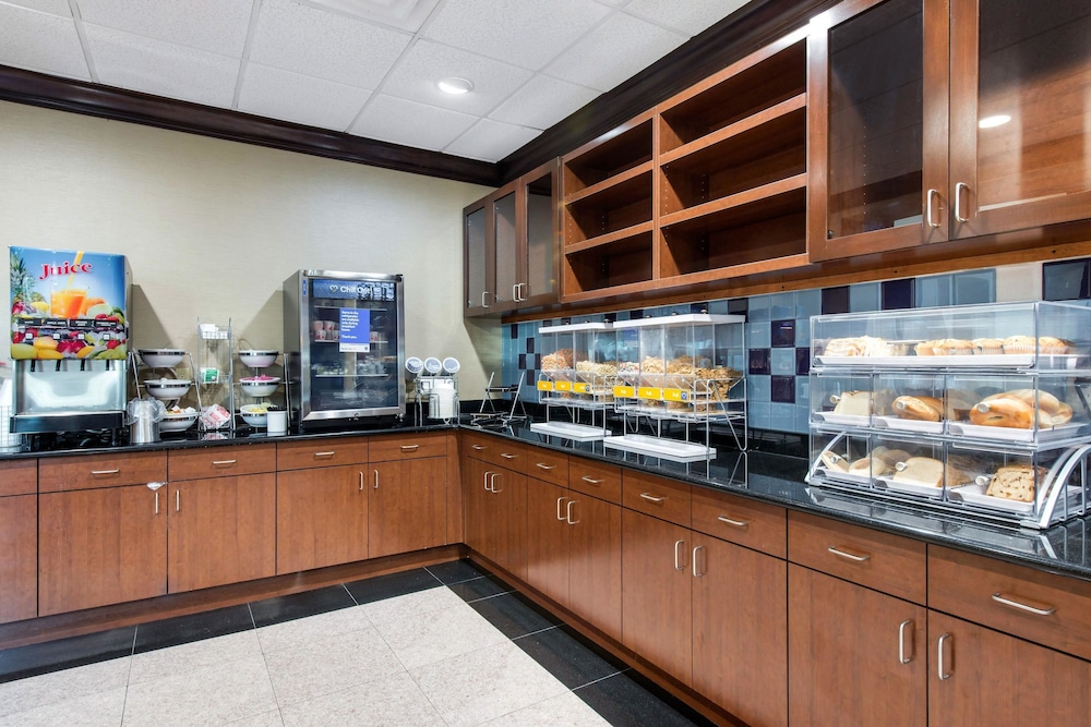 Comfort Inn and Suites Tavares North 29/38