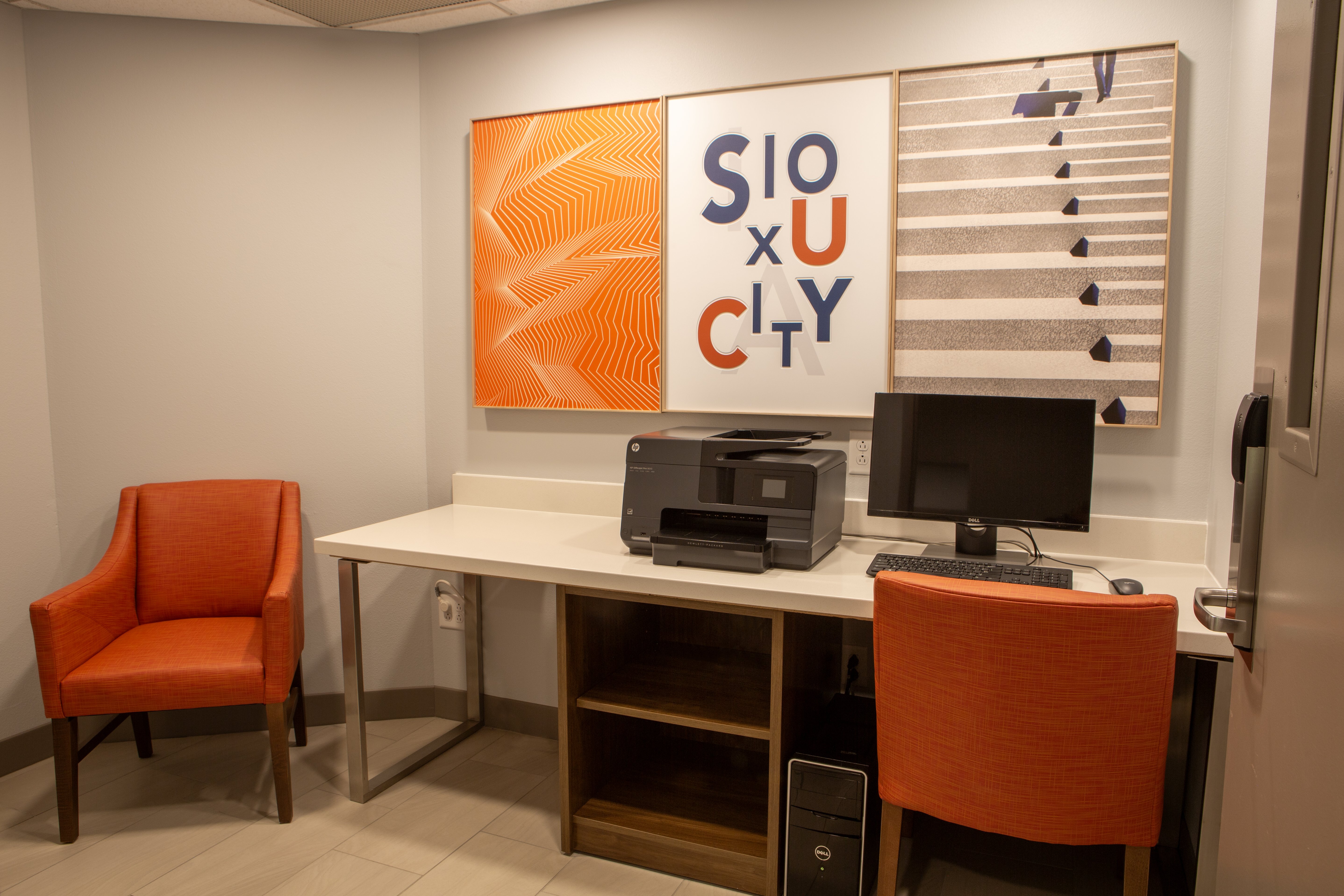 Holiday Inn Express Hotel Suites Sioux City Southern Hills 45/50