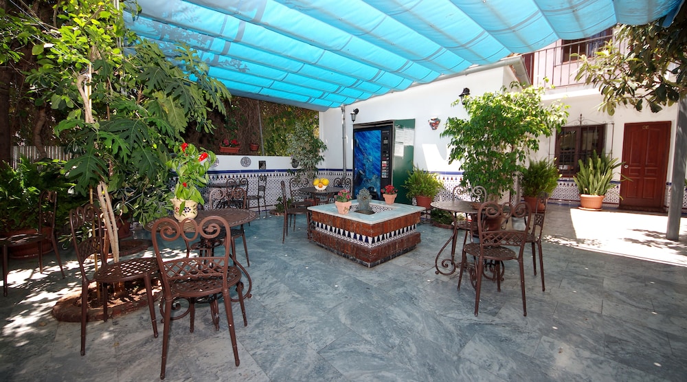 Pension Aduar 9/50